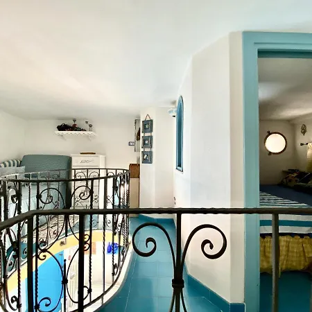 Holidaycasa Nick - Con Terrazzo Vista Mare Apartment *